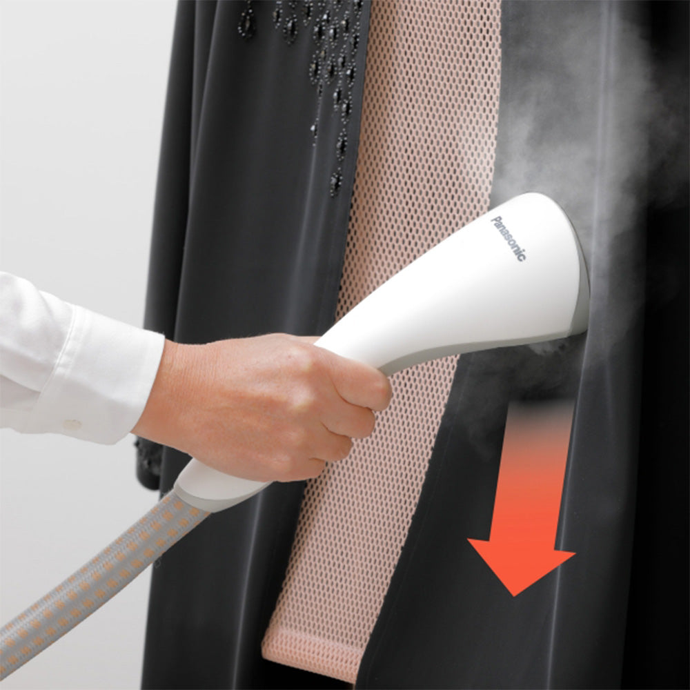 PANASONIC GARMENT STEAMER Model NI-GWE080